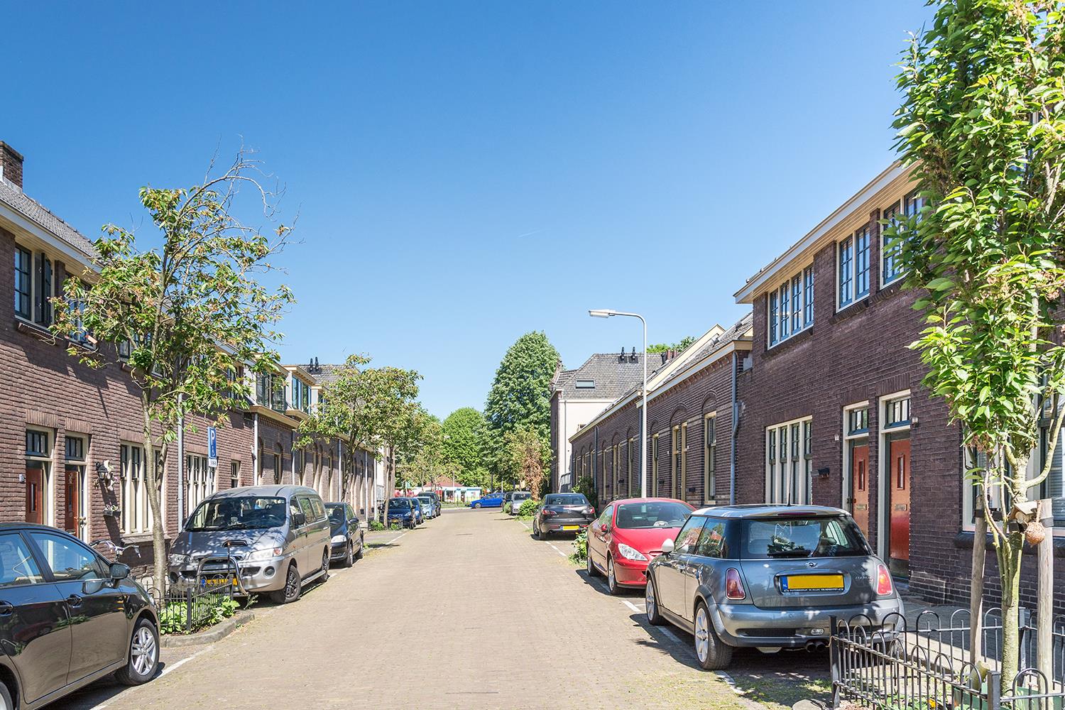 Warmoesstraat 11