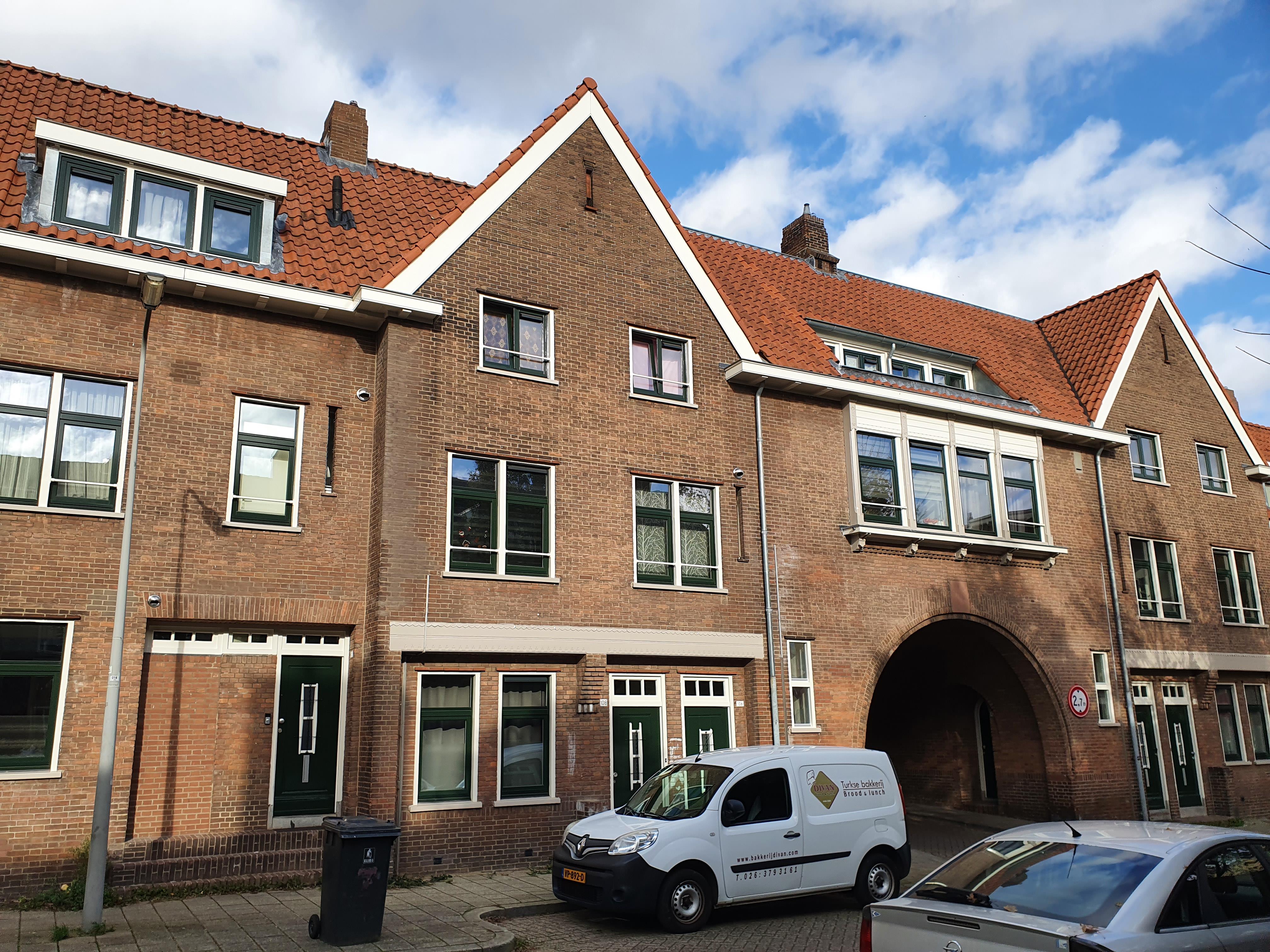 Agnietenstraat 104