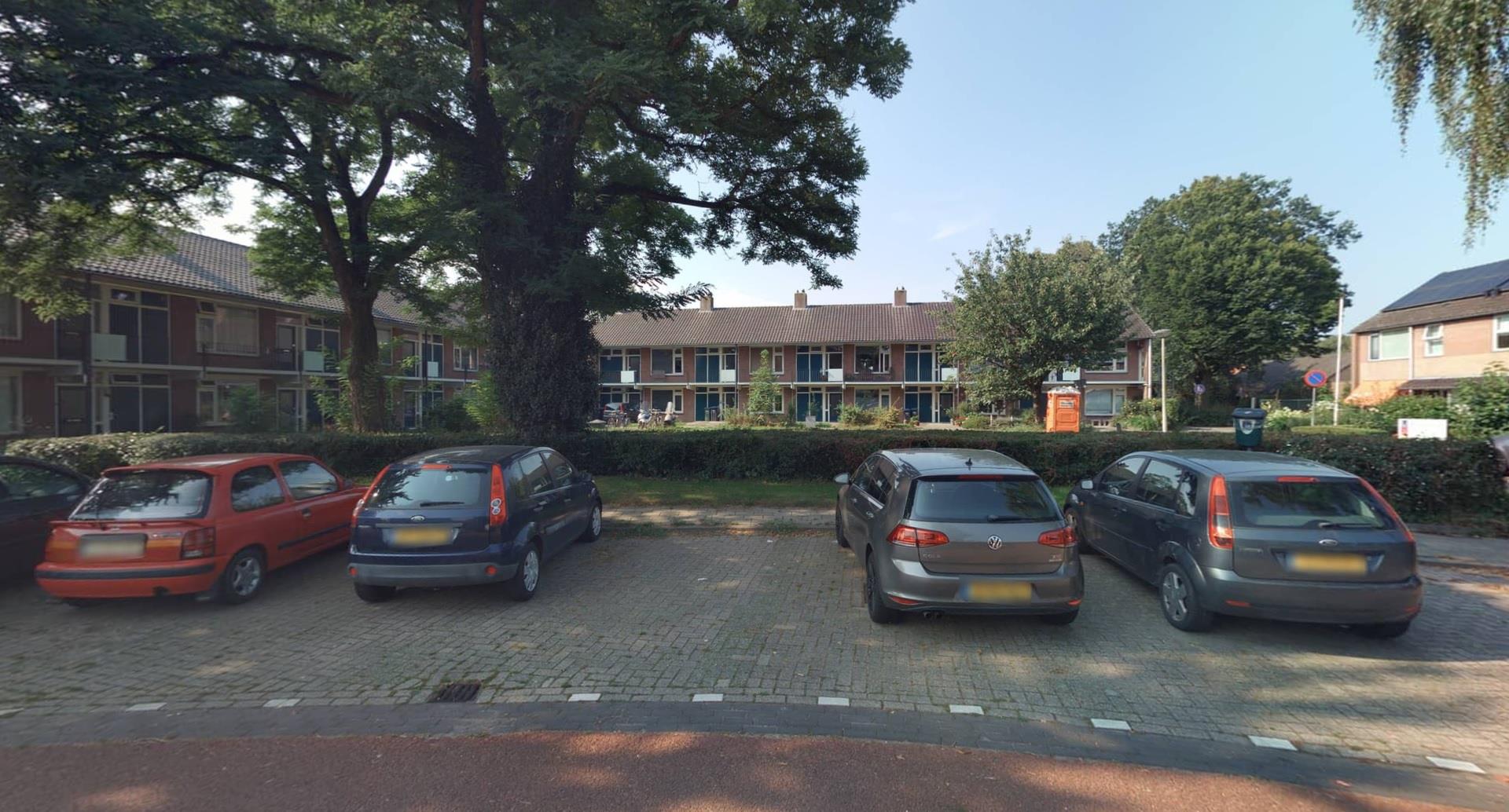 Bloemenhof 20